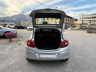 OPEL Corsa usata, con Servosterzo