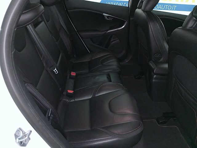 VOLVO V40 usata, con Volante in pelle