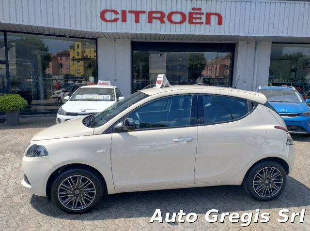 LANCIA Ypsilon usata, con Airbag