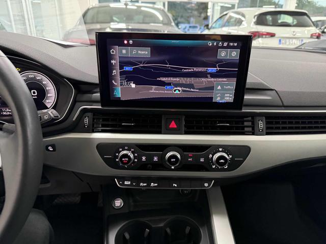 AUDI A4 usata, con Sensori di parcheggio posteriori