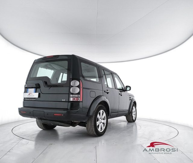 LAND ROVER Discovery usata 2