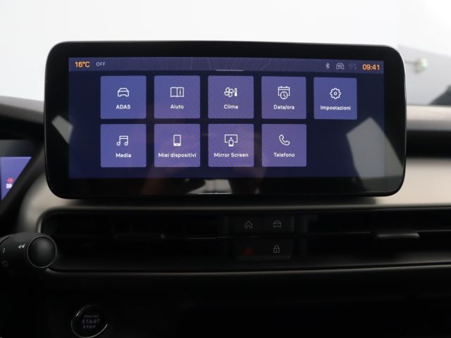 JEEP Avenger usata, con Touch screen