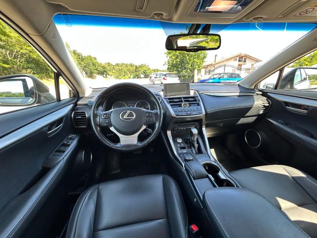 LEXUS NX 300 usata, con Airbag testa