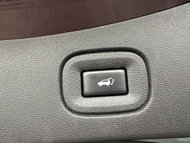 RENAULT Koleos usata, con Sistema di navigazione