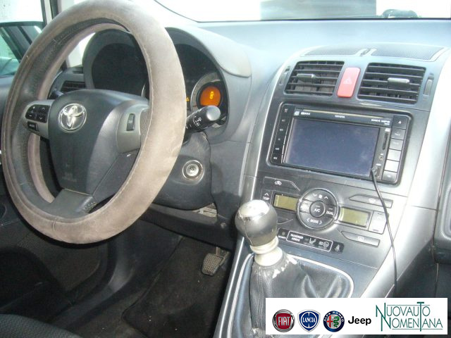 TOYOTA Auris usata, con Chiusura centralizzata
