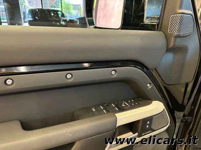 LAND ROVER Defender usata, con Volante in pelle