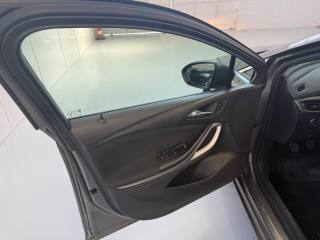 OPEL Astra usata, con Autoradio digitale