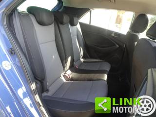 HYUNDAI i20 usata, con Specchietti laterali elettrici