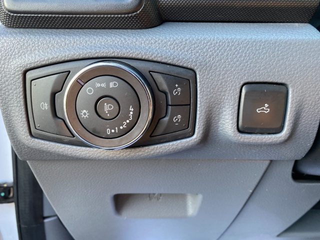 FORD Ranger usata, con Autoradio digitale