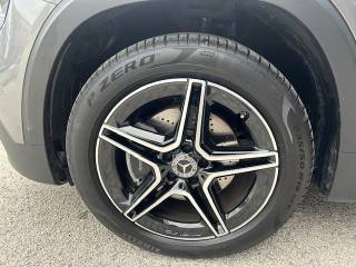 MERCEDES-BENZ GLB 200 usata, con Park Distance Control