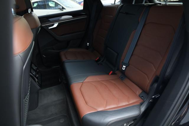 VOLKSWAGEN Touareg usata, con Chiusura centralizzata