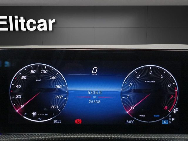 MERCEDES-BENZ A 180 usata, con Park Distance Control