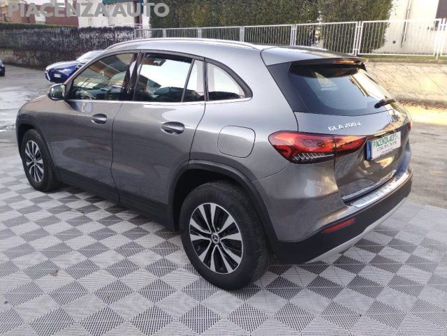 MERCEDES-BENZ GLA 200 usata, con Airbag Passeggero