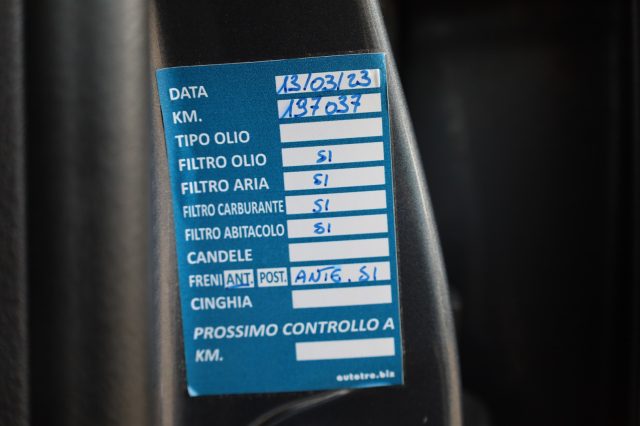 VOLKSWAGEN Touran usata 84