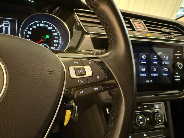 VOLKSWAGEN Touran usata, con Controllo automatico clima