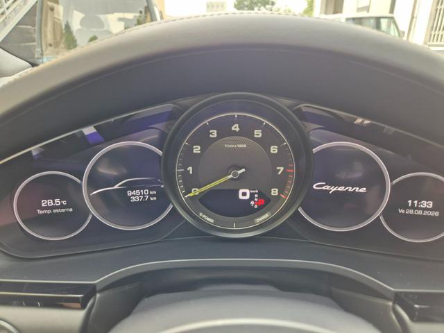 PORSCHE Cayenne usata, con Sistema di navigazione