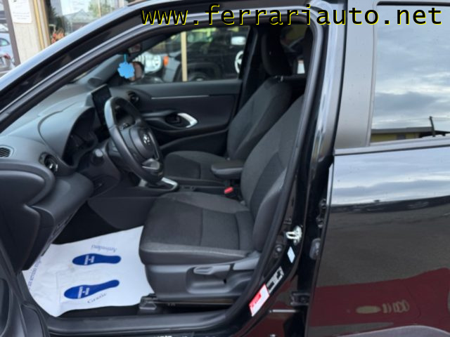 TOYOTA Yaris Cross usata, con Autoradio