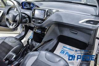 PEUGEOT 2008 usata, con Touch screen