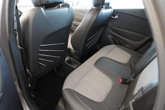 RENAULT Captur usata, con Specchietti laterali elettrici