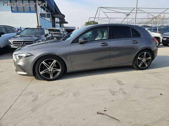 MERCEDES-BENZ A 160 usata, con Park Distance Control