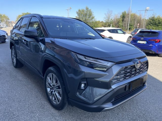 TOYOTA RAV 4 MY23 usata, con Autoradio