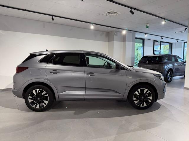 OPEL Grandland usata, con Airbag laterali