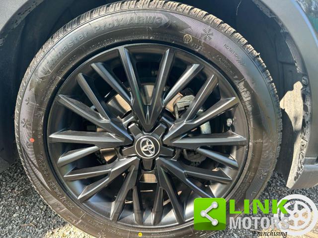 TOYOTA C-HR usata, con Sedili riscaldati