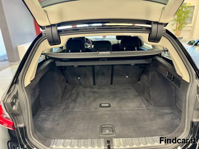 BMW 320 usata, con Sensori di parcheggio anteriori