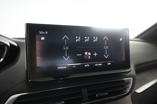 PEUGEOT 3008 usata 11