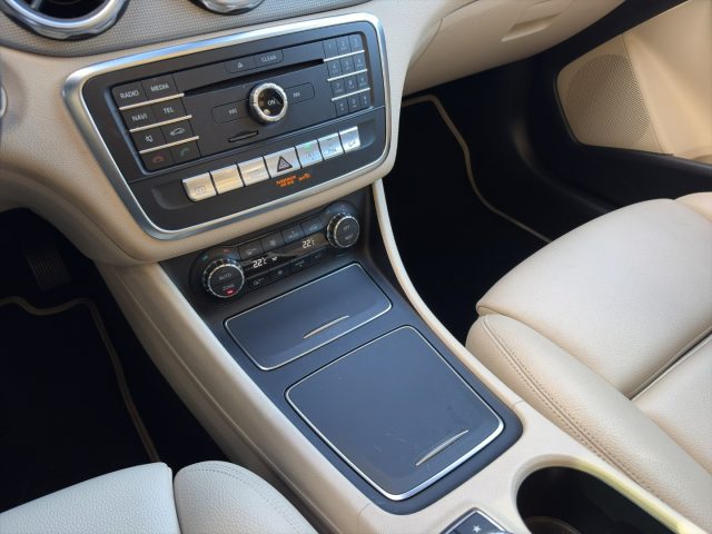 MERCEDES-BENZ GLA 220 usata, con Bracciolo