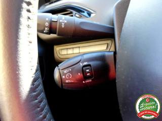 PEUGEOT 208 usata, con Volante multifunzione