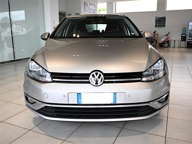 VOLKSWAGEN Golf usata, con Airbag