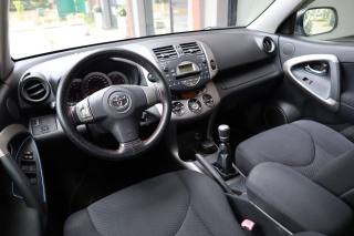 TOYOTA RAV 4 usata, con Airbag laterali