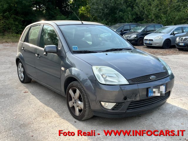 FORD Fiesta usata, con ABS