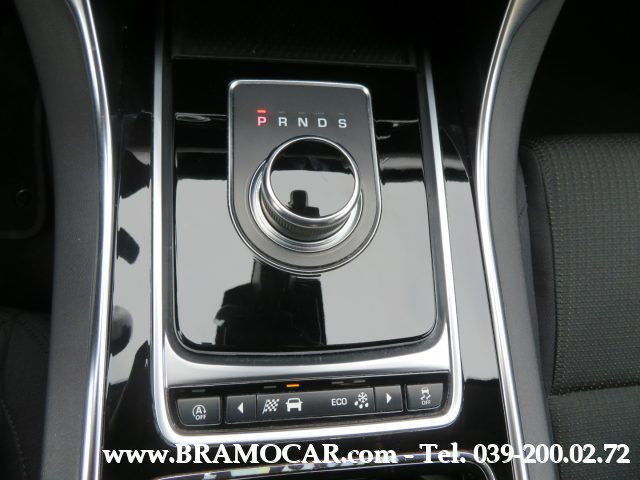 JAGUAR XF usata, con Touch screen