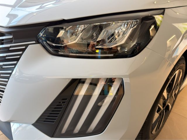 PEUGEOT 208 usata, con Bluetooth