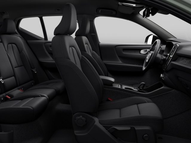 VOLVO EX40 usata, con Controllo trazione