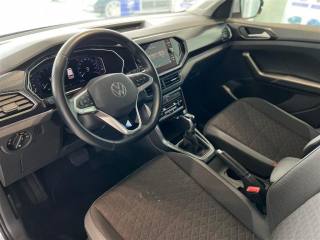 VOLKSWAGEN T-Cross usata, con USB