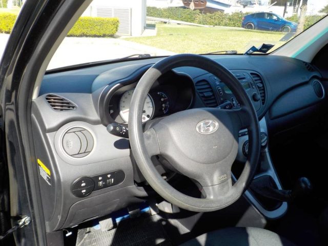 HYUNDAI i10 usata 22