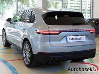 PORSCHE Cayenne usata, con Park Distance Control