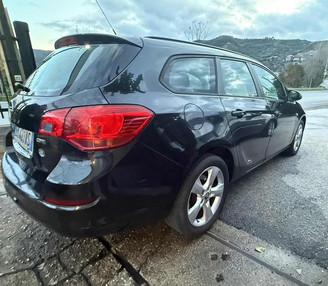 OPEL Astra usata, con Controllo trazione