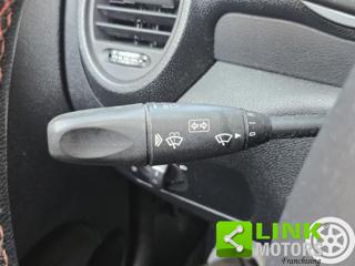 MERCEDES-BENZ SLK 200 usata, con Luci diurne