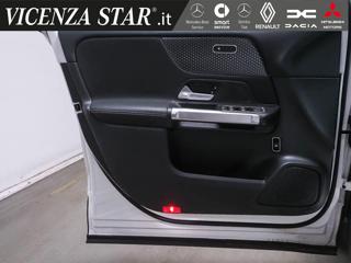 MERCEDES-BENZ GLB 180 usata, con Controllo trazione