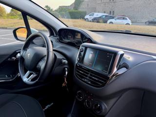 PEUGEOT 208 usata, con Vetri oscurati