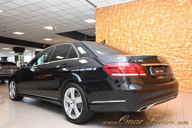 MERCEDES-BENZ E 300 usata 74