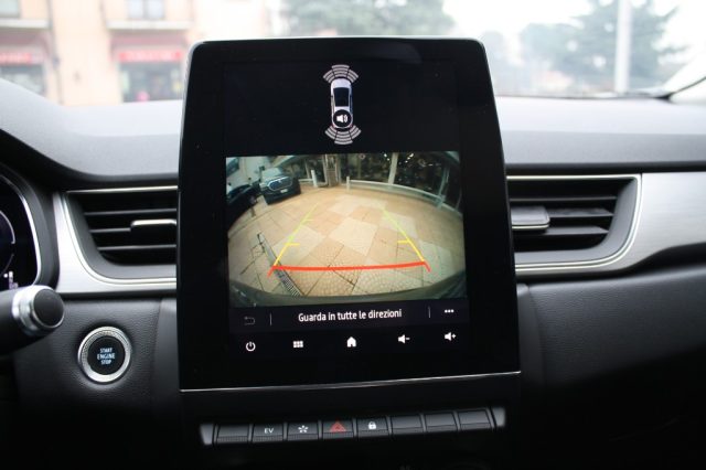 RENAULT Captur usata, con Bracciolo