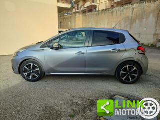 PEUGEOT 208 usata, con Airbag Passeggero