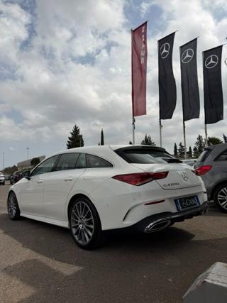 MERCEDES-BENZ CLA 200 usata, con Sedile posteriore sdoppiato