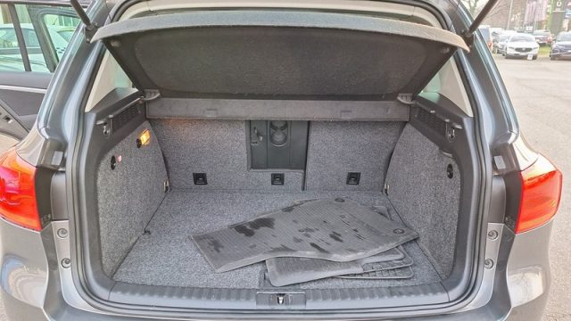 VOLKSWAGEN Tiguan usata, con Bracciolo