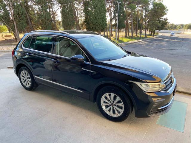VOLKSWAGEN Tiguan usata, con Airbag laterali